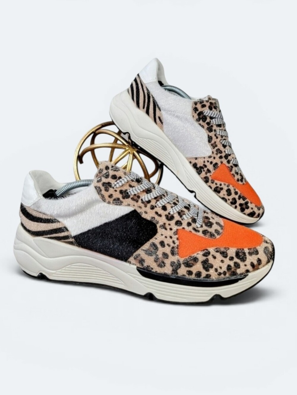 White Raven Animal Print Lace Up Sneakers Size 10